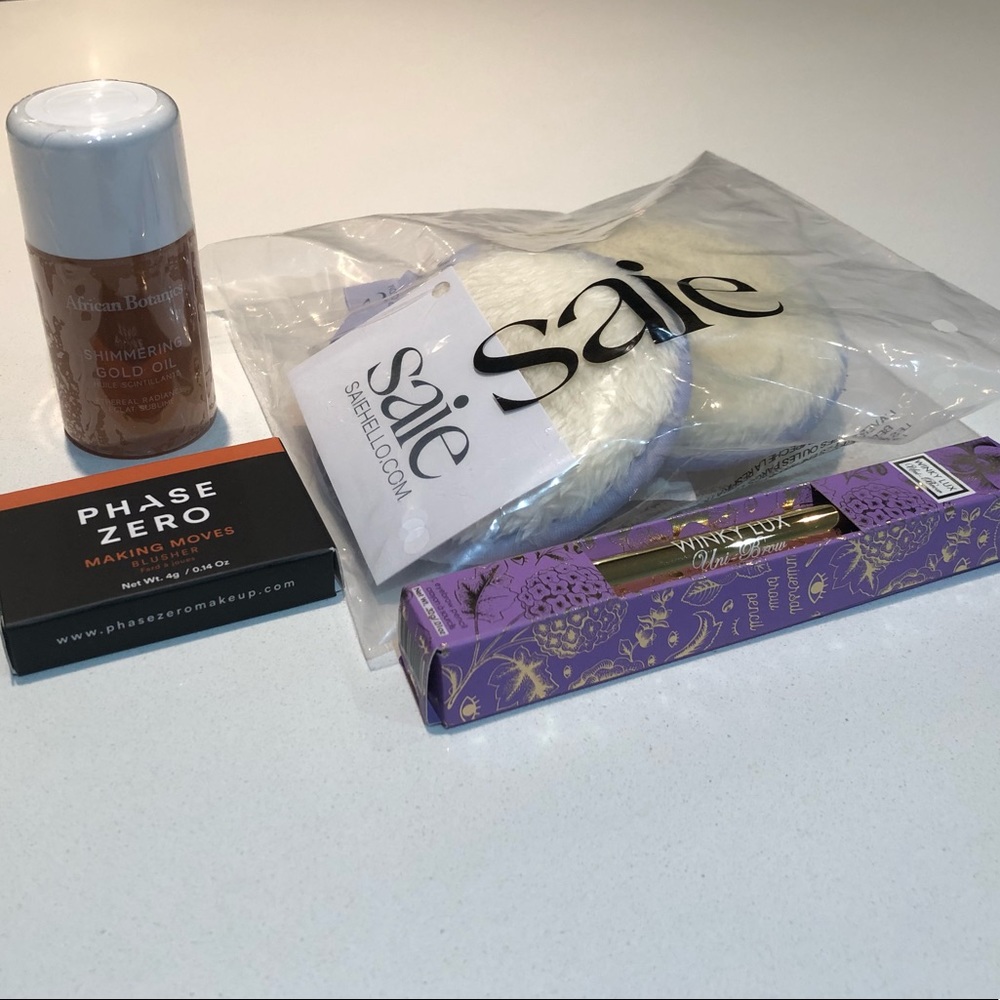 Bundle skincare items and save! Buy more, save more